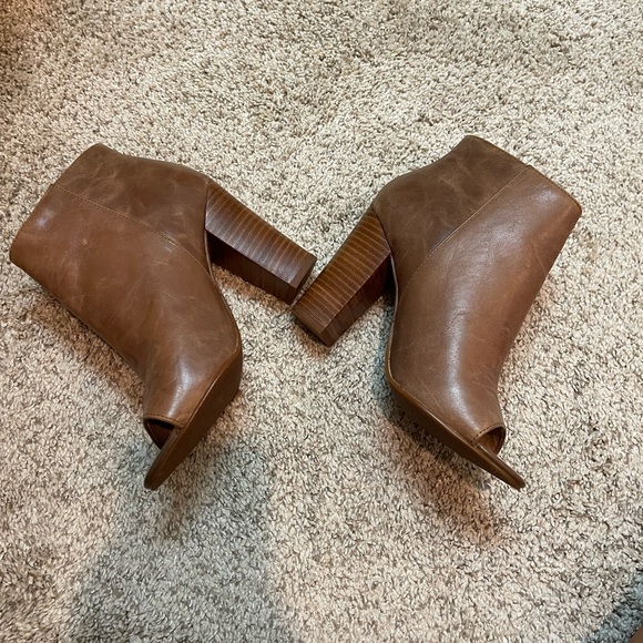 Levity peep toe booties - Picture 3 of 4